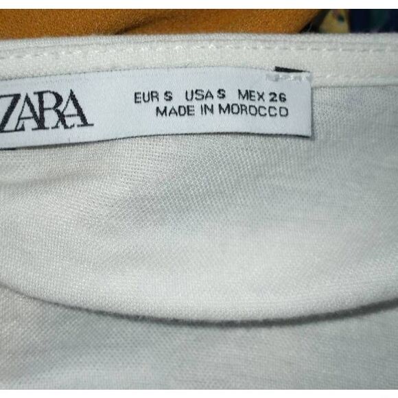 ZARA CREAM/OFF WHITE RUFFLE CROP TOP SZ.S EUC. - Picture 5 of 6